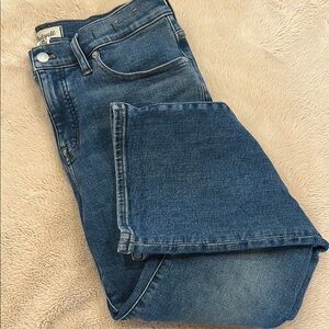 Madewell mid-rise kick out denim jeans